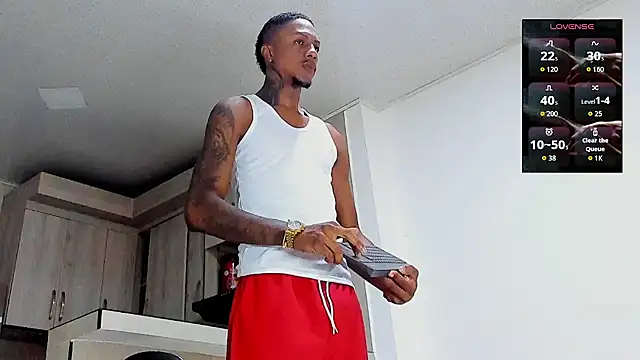 Snapshot of YeremiBrowm chatting on February 6, 4:36 pm YeremiBrowm online show from February 6, 4:36 pm