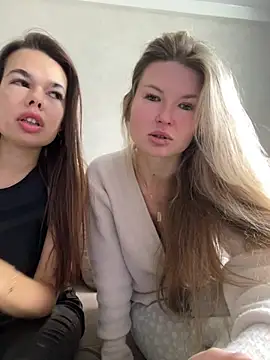 AngelMiaM online show from April 18, 7:54 am