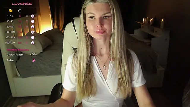 AngelMiaM online show from March 18, 6:17 pm