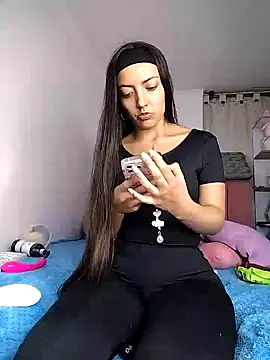 Snapshot of amycute_ chatting on January 31, 12:39 am amycute online show from January 31, 12:39 am