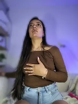 amycute  online show from May 8, 10:46 pm