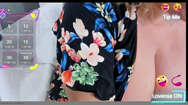 wildangeloflove online show from October 20, 6:08 pm