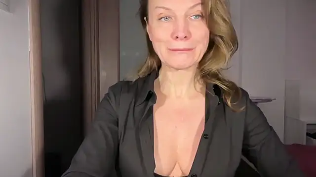 RachellAmazing online show from March 6, 7:20 pm