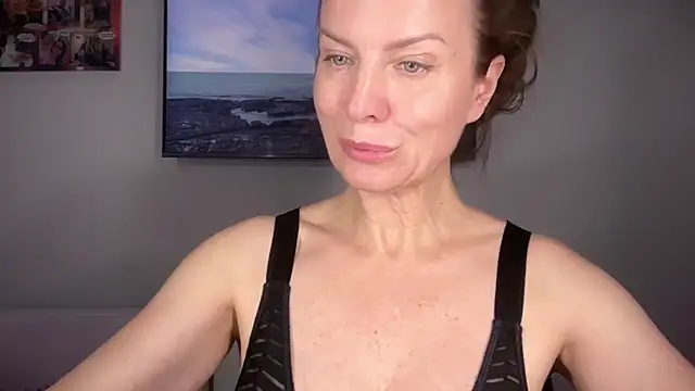 RachellAmazing online show from July 17, 6:49 pm