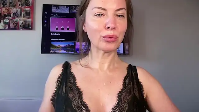 RachellAmazing online show from May 10, 6:17 am