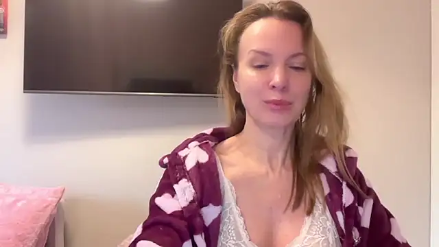 RachellAmazing online show from March 16, 6:20 am