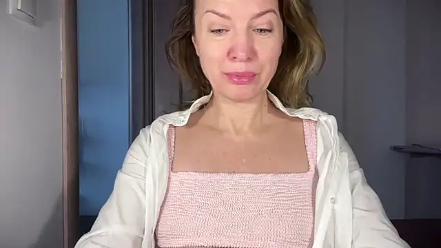 RachellAmazing online show from March 28, 7:20 am