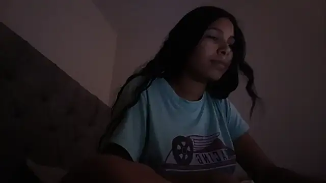Snapshot of emily_rosse09 chatting on February 26, 10:58 pm emily rosse09 online show from February 26, 10:58 pm