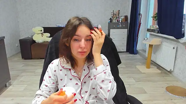 c arina x online show from December 2, 5:21 am