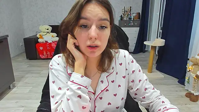 c arina x online show from December 3, 10:56 am