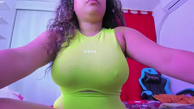 Snapshot of Lunastar02 chatting on November 28, 2:17 pm Lunastar02 online show from November 28, 2:17 pm