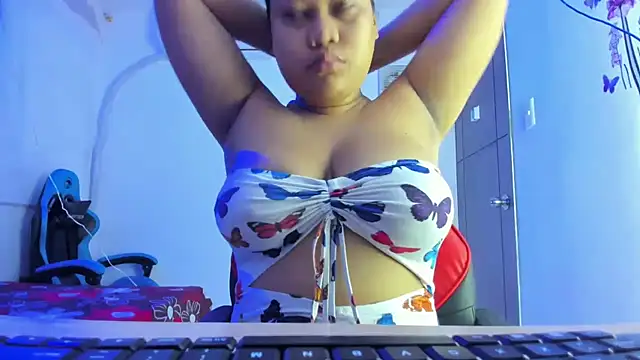 Lunastar02 online show from February 5, 7:21 pm