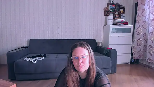 Jessica Rubatte online show from May 26, 3:10 pm