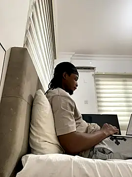 Snapshot of finefinance chatting on October 6, 3:24 pm finefinance online show from October 6, 3:24 pm