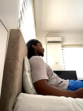 finefinance online show from November 9, 6:17 am