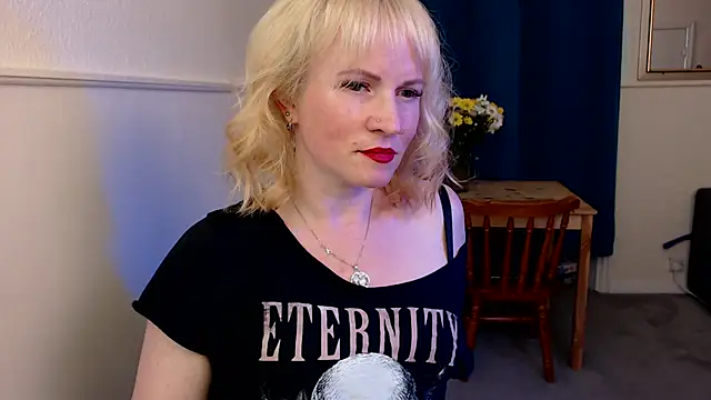 Scotty Hottie online show from May 31, 10:21 pm