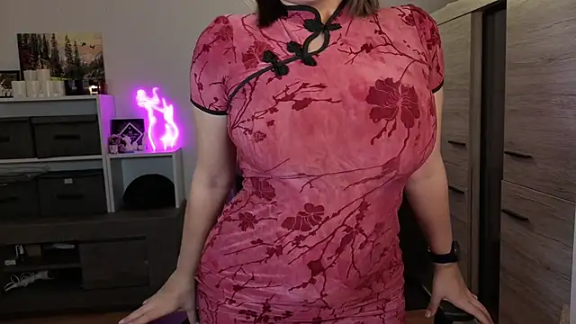 Snapshot of TinniAngel chatting on September 30, 5:30 pm TinniAngel online show from September 30, 5:30 pm