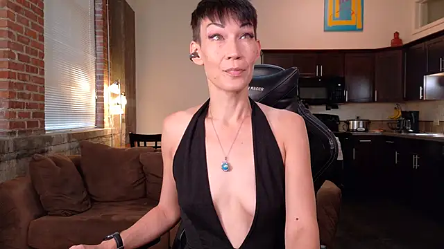 EveEnigma online show from September 21, 2:22 pm