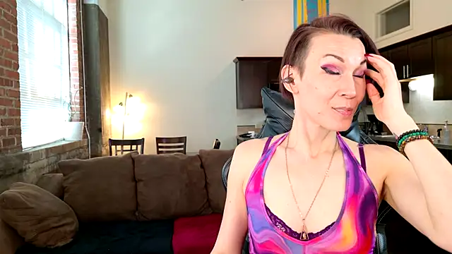 EveEnigma online show from March 12, 3:29 pm