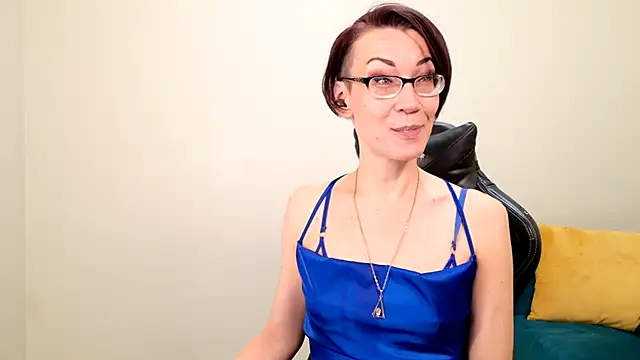 EveEnigma online show from February 19, 1:39 pm