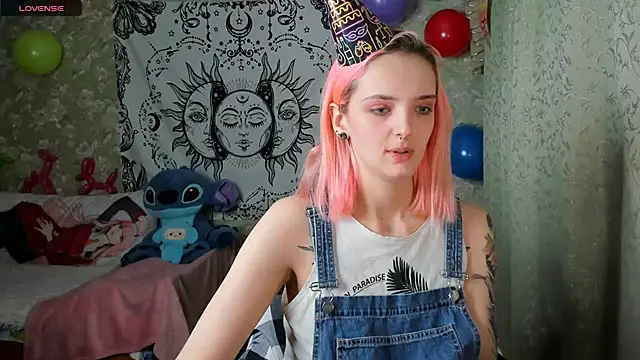 Cutie Adelia online show from December 12, 10:34 am