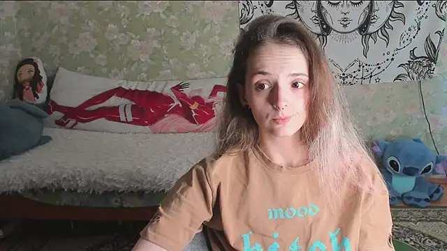 Snapshot of Cutie_Adelia chatting on July 15, 6:53 am Cutie Adelia online show from July 15, 6:53 am