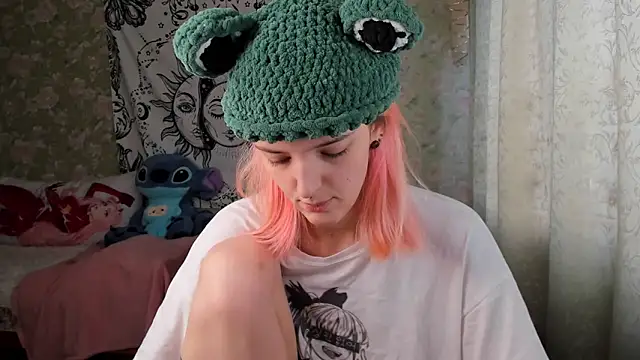 Cutie Adelia online show from February 8, 10:39 am