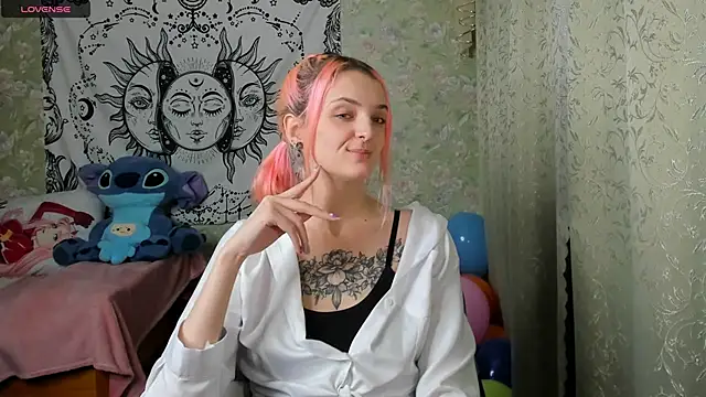 Cutie Adelia online show from December 18, 12:07 pm