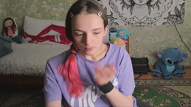 Cutie Adelia online show from March 22, 10:17 am