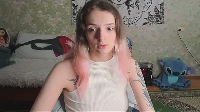 Cutie Adelia online show from February 8, 10:13 am