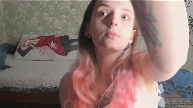 Cutie Adelia online show from May 7, 1:03 pm