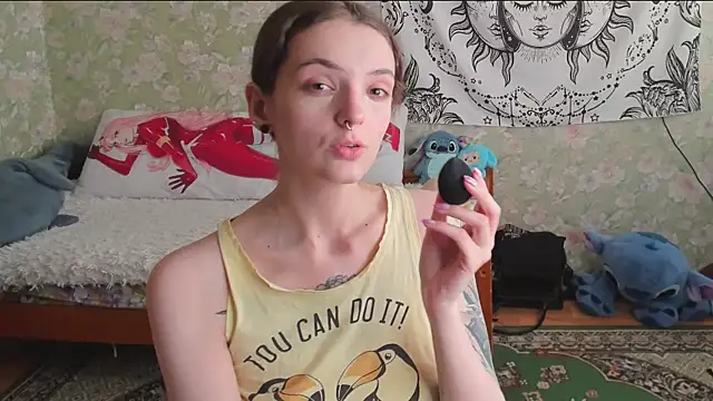 Cutie Adelia online show from May 8, 11:14 am