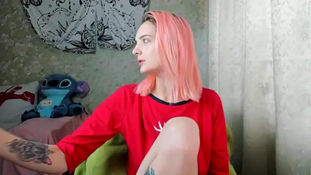 Cutie Adelia online show from January 20, 9:35 am