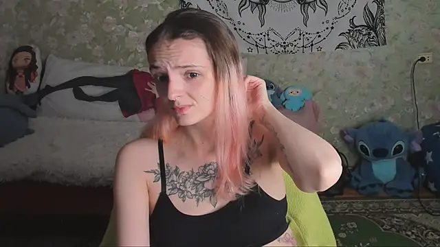 Cutie Adelia online show from September 28, 10:00 am