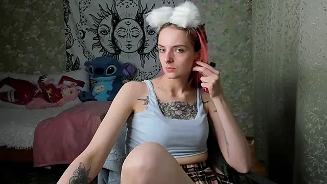 Cutie Adelia online show from March 10, 1:21 pm