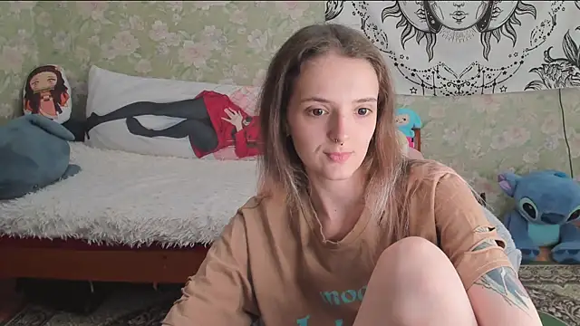 Snapshot of Cutie_Adelia chatting on July 17, 8:22 am Cutie Adelia online show from July 17, 8:22 am