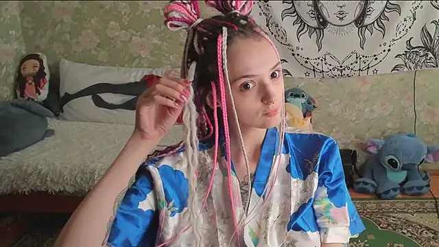Snapshot of Cutie_Adelia chatting on July 8, 9:54 am Cutie Adelia online show from July 8, 9:54 am