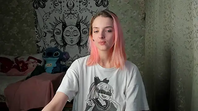 Cutie Adelia online show from February 8, 1:44 pm