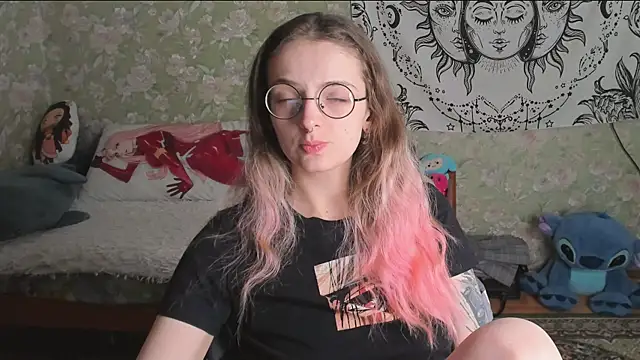 Cutie Adelia online show from May 10, 6:06 am