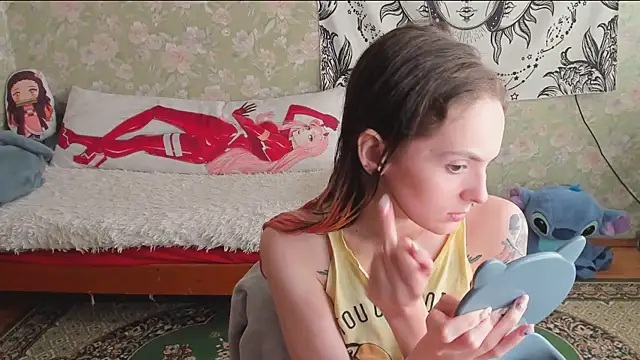 Cutie Adelia online show from May 1, 11:37 am