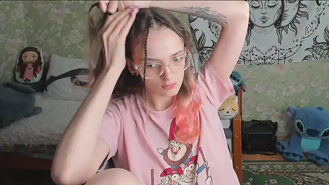 Cutie Adelia online show from May 24, 12:16 pm