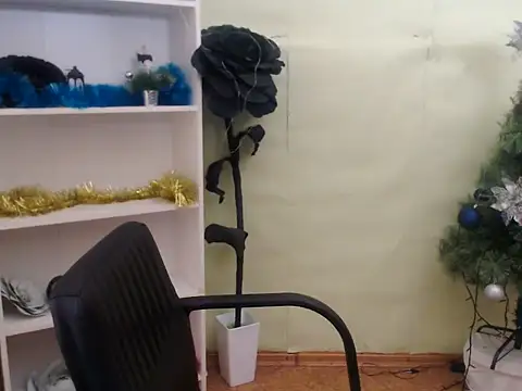 CrazyGloria online show from December 11, 6:36 am