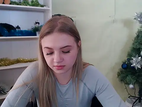 CrazyGloria online show from January 3, 9:47 am