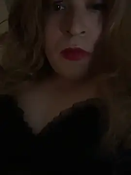 Snapshot of ivana090 chatting on June 14, 10:55 pm ivana090 online show from June 14, 10:55 pm