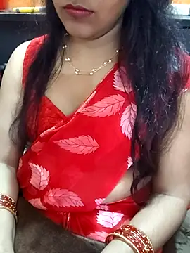 Snapshot of Diya_143 chatting on January 18, 7:45 am Diya 143 online show from January 18, 7:45 am