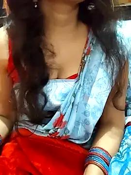 Snapshot of Diya_143 chatting on February 11, 5:51 am Diya 143 online show from February 11, 5:51 am