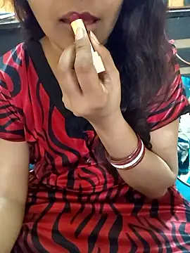 Snapshot of Diya_143 chatting on March 3, 4:30 am Diya 143 online show from March 3, 4:30 am