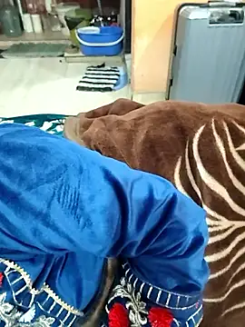 Snapshot of Diya_143 chatting on February 14, 8:09 pm Diya 143 online show from February 14, 8:09 pm