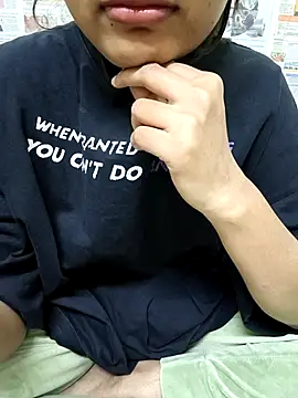 Snapshot of Nupur_69 chatting on November 16, 9:19 pm Nupur 69 online show from November 16, 9:19 pm