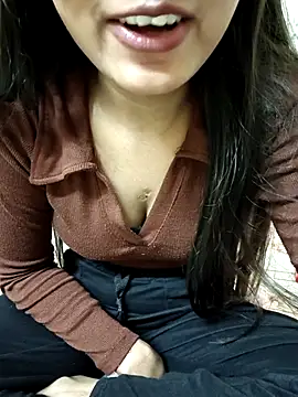 Snapshot of Nupur_69 chatting on February 15, 11:58 pm Nupur 69 online show from February 15, 11:58 pm